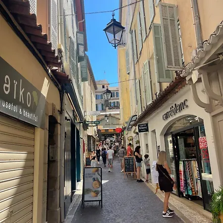 5 Sade - In Old Town Apartment Antibes